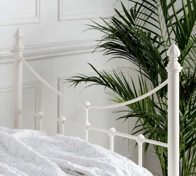 Emily Day Bed